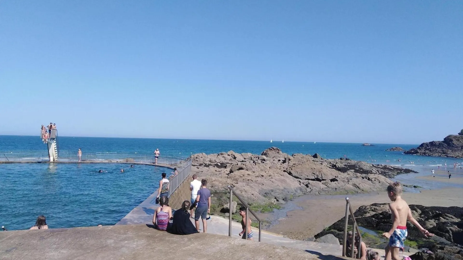 Modern Semi Detached House With Terrace Saint Quay Portrieux Villa Frankrig