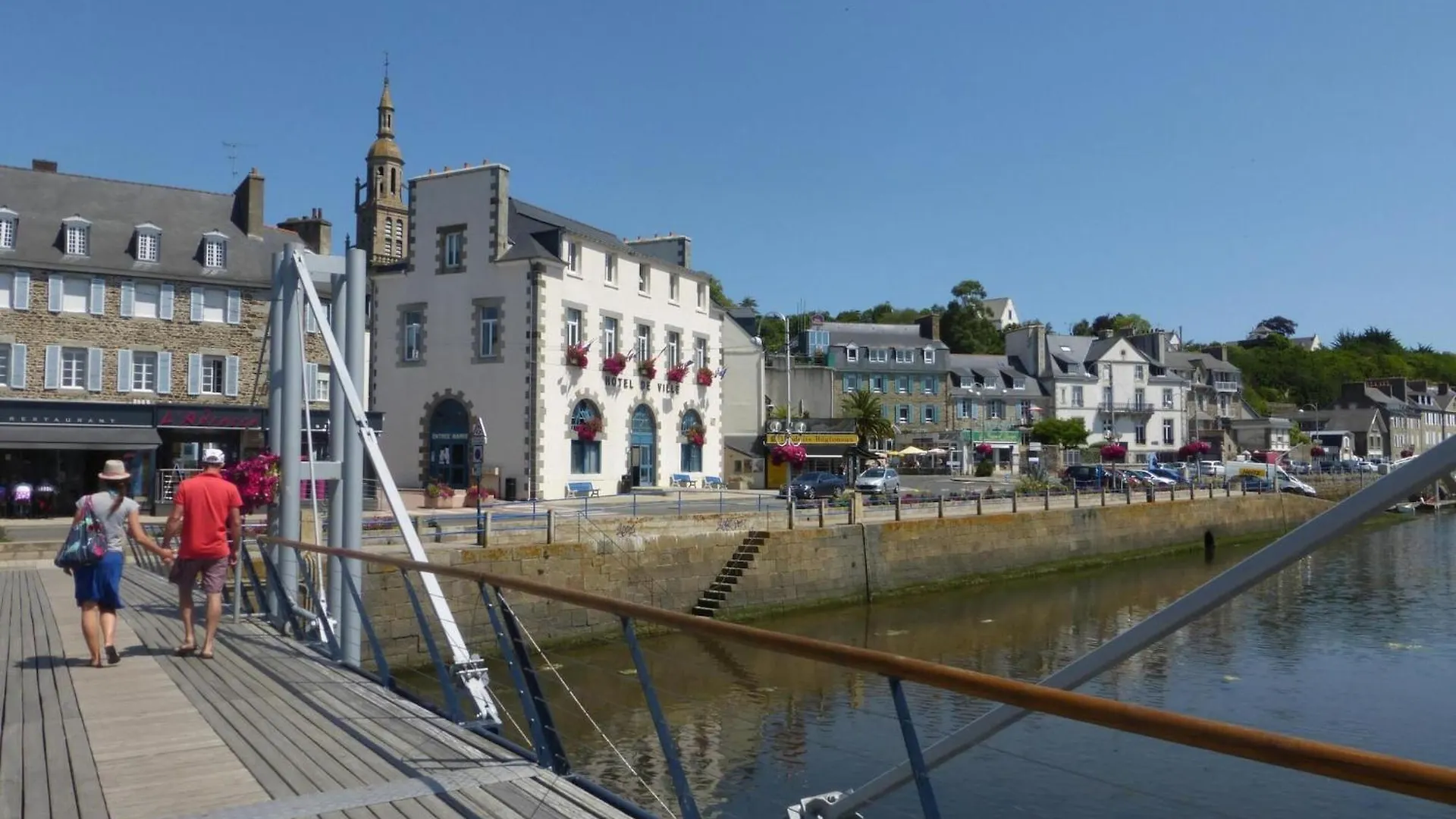 Modern Semi Detached House With Terrace Saint Quay Portrieux Villa Frankrijk
